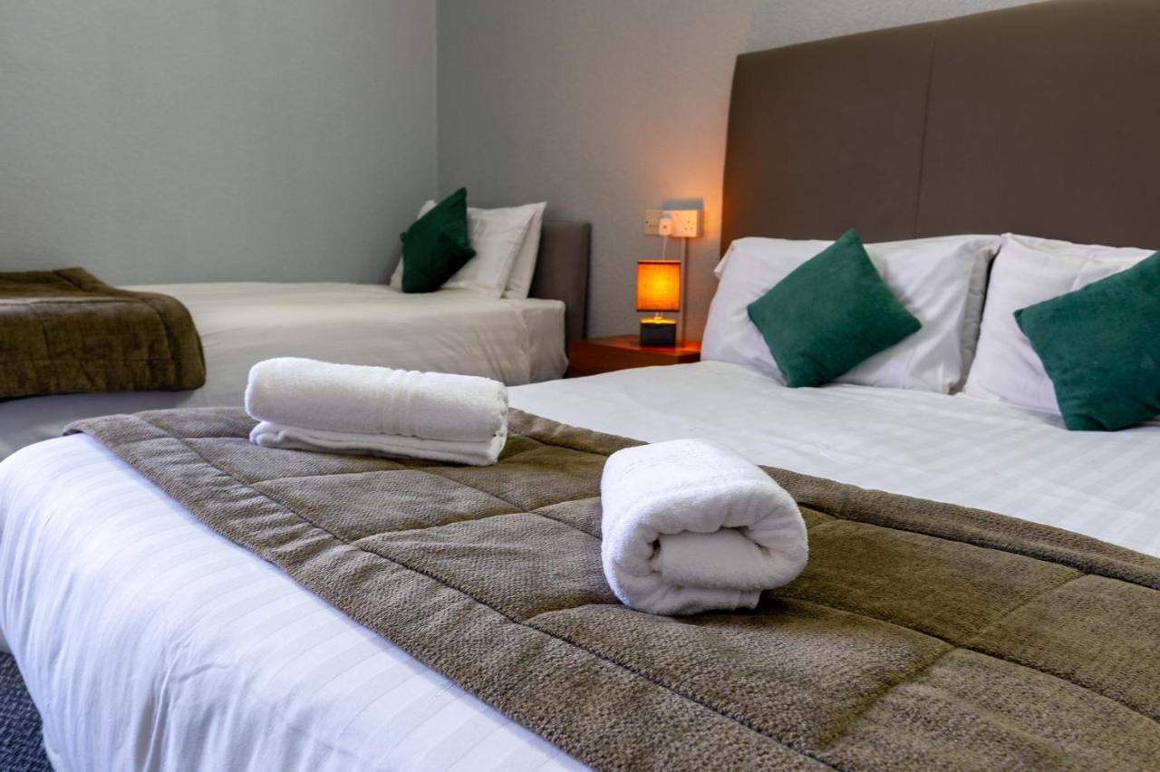 Royal Lion Hotel United Kingdom Buitenkant foto