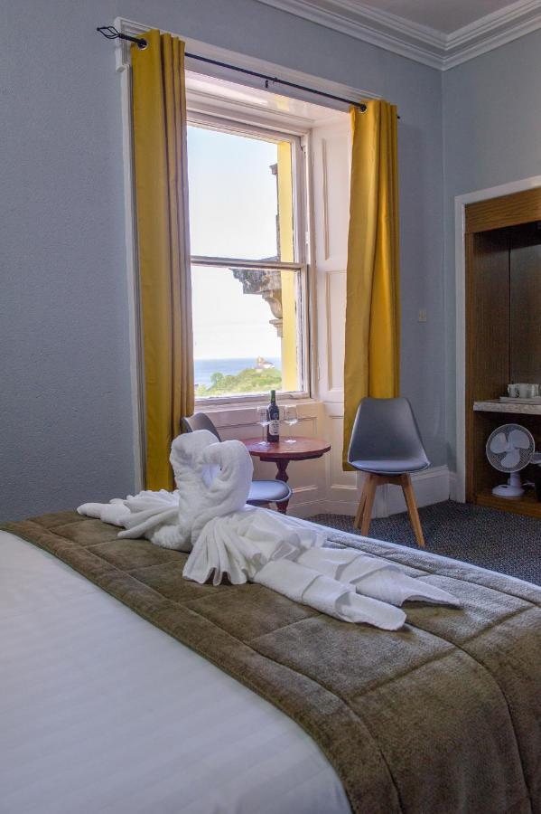Royal Lion Hotel United Kingdom Buitenkant foto