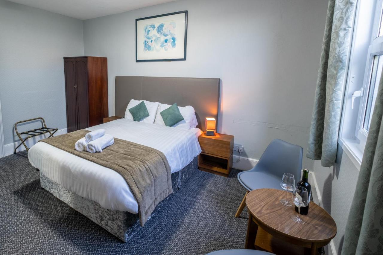 Royal Lion Hotel United Kingdom Buitenkant foto