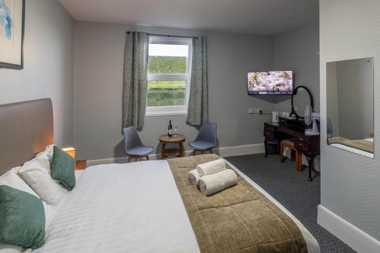 Royal Lion Hotel United Kingdom Buitenkant foto