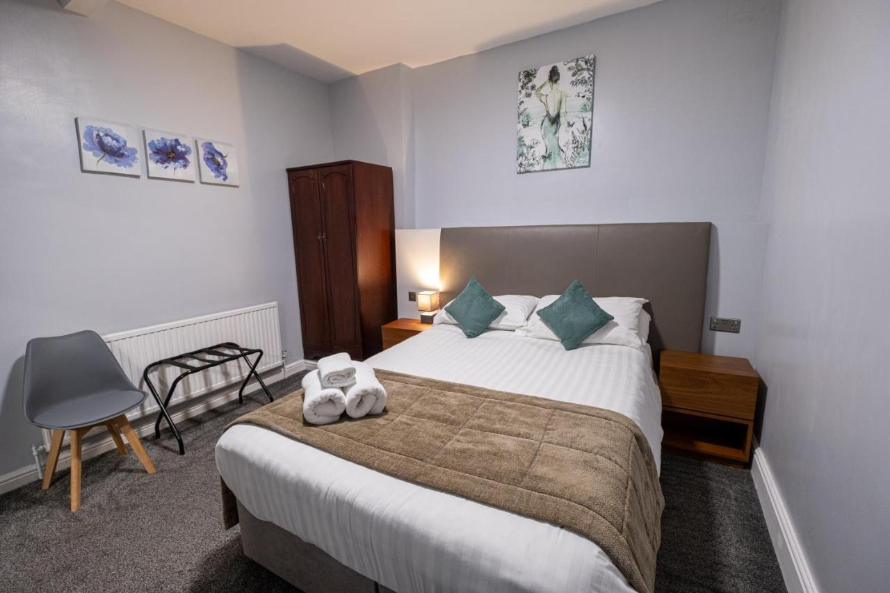 Royal Lion Hotel United Kingdom Buitenkant foto