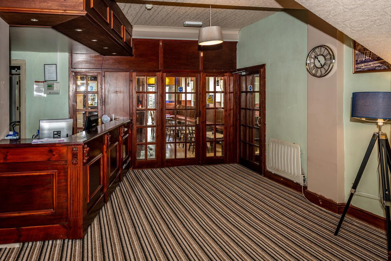 Royal Lion Hotel United Kingdom Buitenkant foto